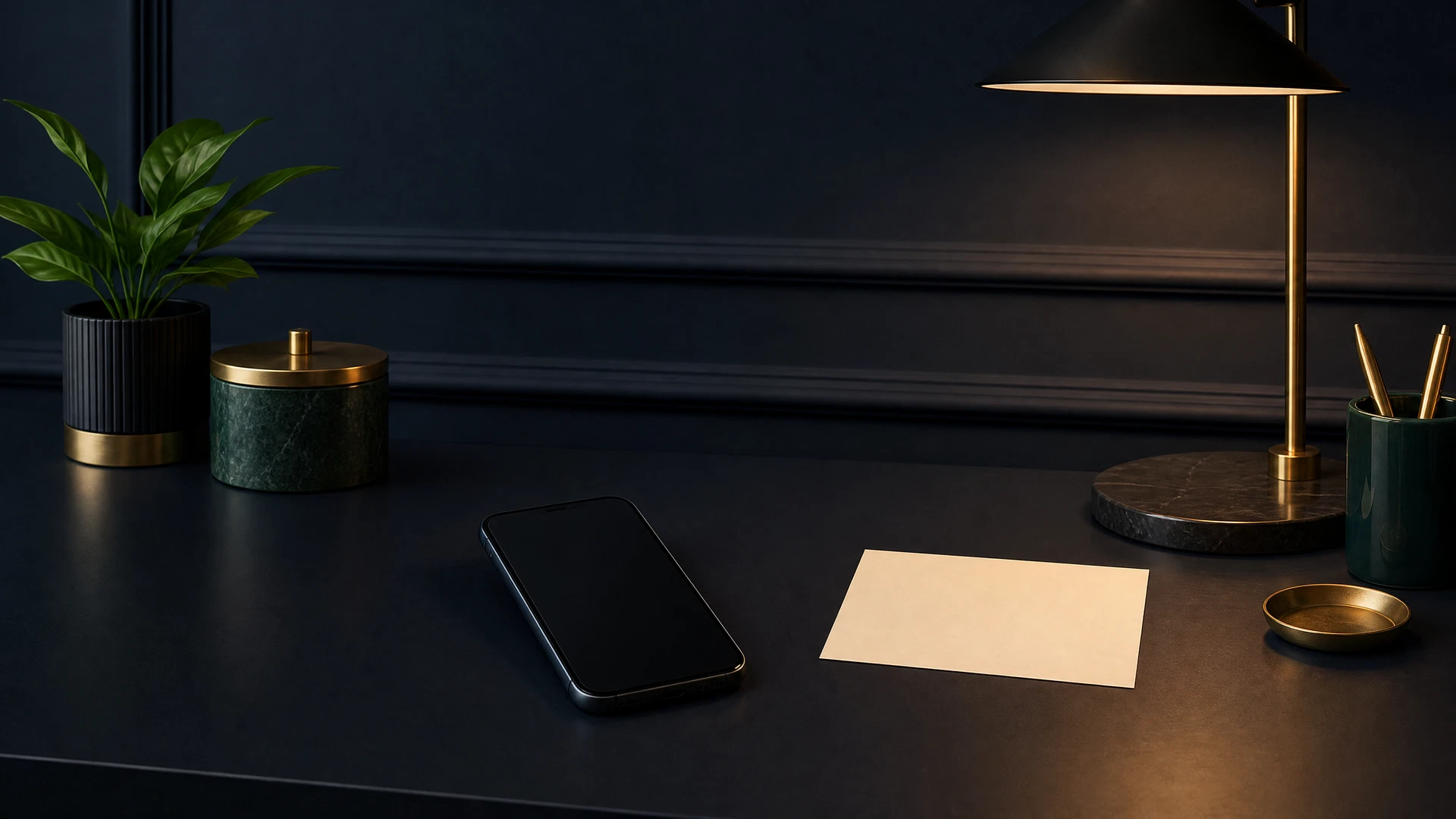 Phone and lamp for FairPlay Customer Care navigation